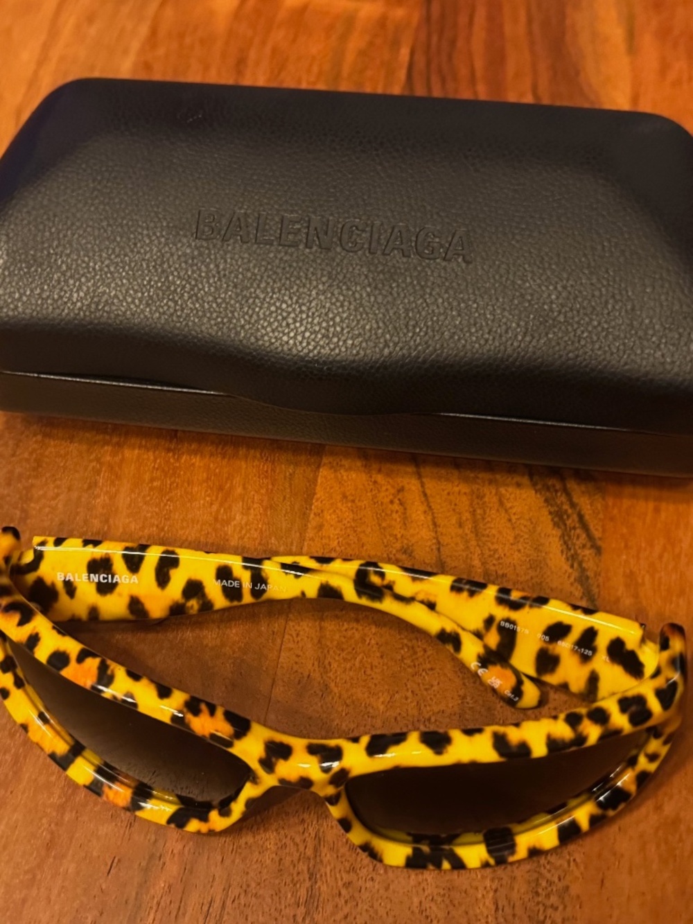Balenciaga Swift Oval BB0157S Yellow Leopard Sunglasses